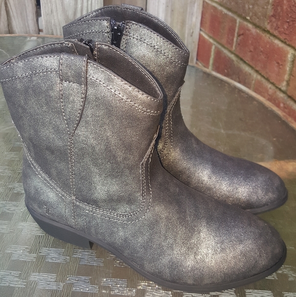 metallic frye boots